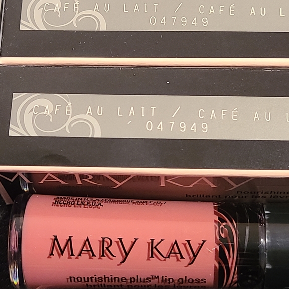 Mary Kay Makeup Mary Kay Lip Gloss Cafe Au Lait Poshmark